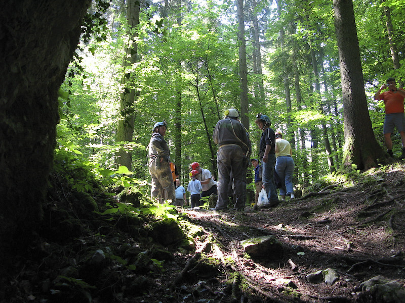 Ogled Planinskega polja in jam ob njem